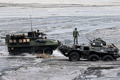 США заключили контракт на производство поставляемых Киеву БТР Stryker