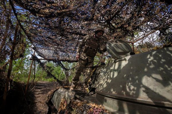 Военкор сообщил об отходе ВСУ из Часова Яра. Украина решила перебросить войска на харьковское направление